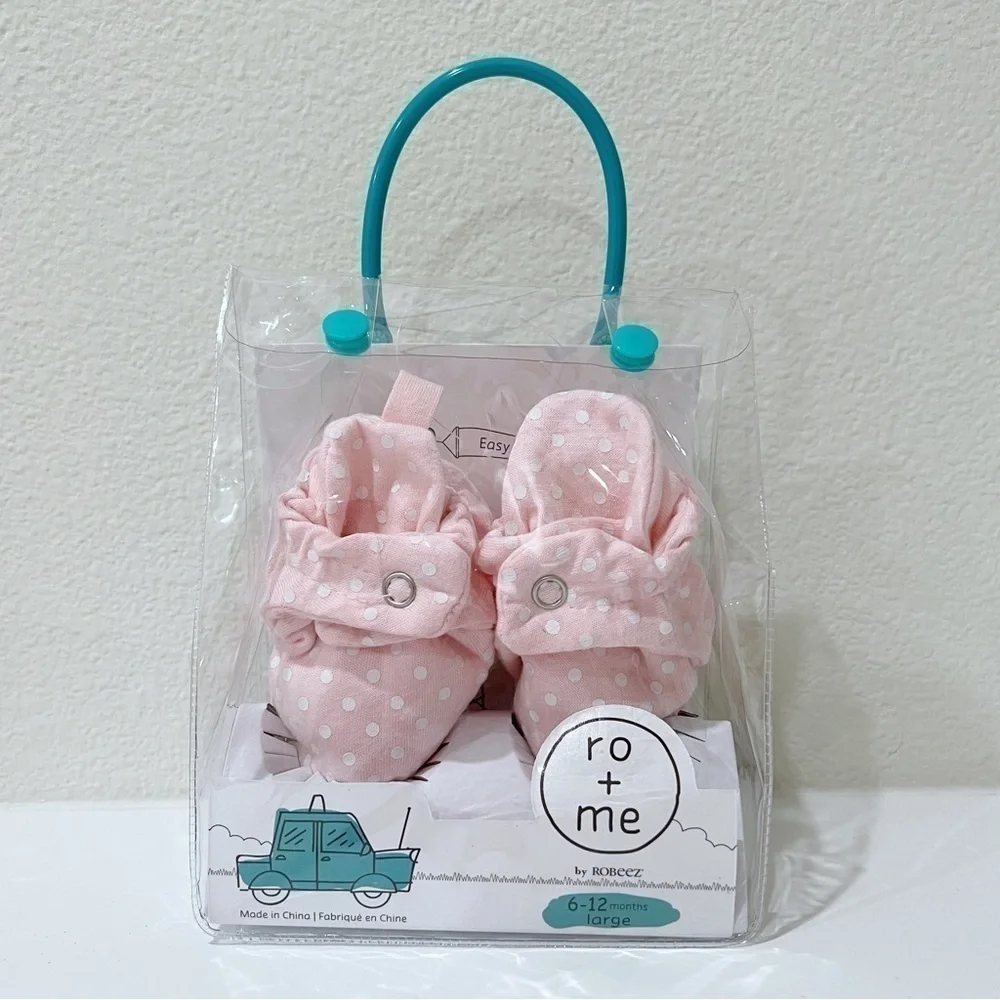 RO & Me by Robeez Soft Polka Dot Knit Shoes 6-12 months